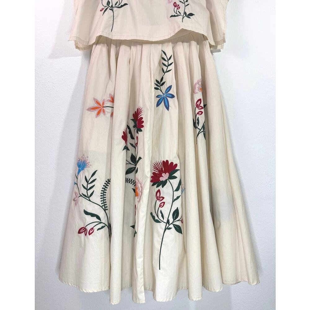 MABLE Floral Embroidered Two Piece Skirt Set Boho Garden Crop Top Midi M NWT - Picture 6 of 12